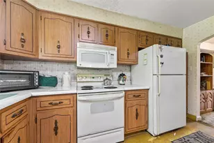 3520 Pittsburgh Rd, Perryopolis, PA 15473 - Photo 11