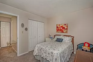 7036 Clubview Dr, South Fayette, PA 15017 - Photo 13