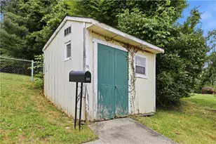 340 Queensbury St, Banksville/Westwood, PA 15205 - Photo 29