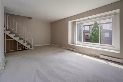 221 Woodbridge Ct, Ross Twp, PA 15237 - Photo 11