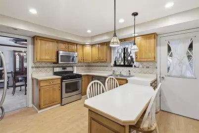 1648 Queens Dr, South Park, PA 15129 - Photo 15