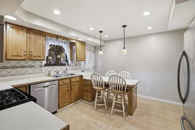 1648 Queens Dr, South Park, PA 15129 - Photo 13