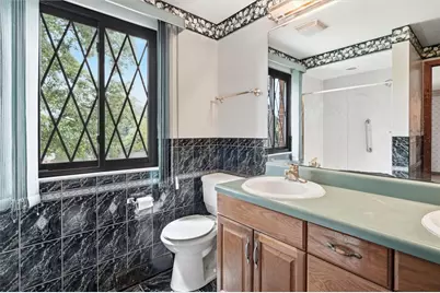 1648 Queens Dr, South Park, PA 15129 - Photo 23