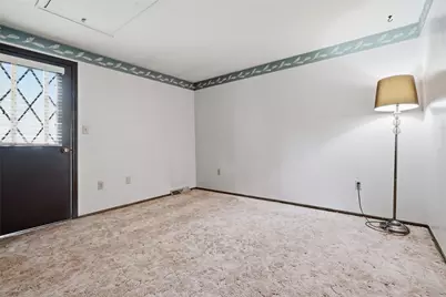 1648 Queens Dr, South Park, PA 15129 - Photo 25