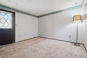 1648 Queens Dr, South Park, PA 15129 - Photo 25