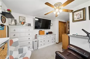 4755 Woodhill Dr, Munhall, PA 15120 - Photo 5