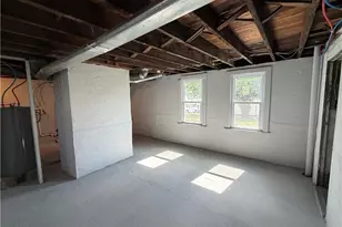 641 3rd St, Donora, PA 15033 - Photo 23