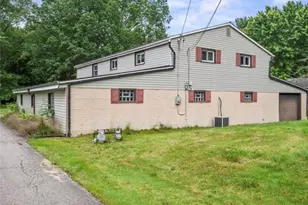 1090-1094 N Darby Rd, Hermitage, PA 16148 - Photo 3