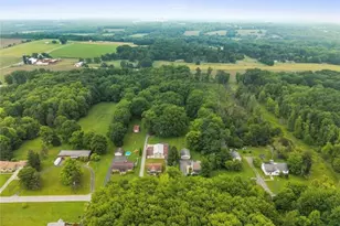 1090-1094 N Darby Rd, Hermitage, PA 16148 - Photo 7