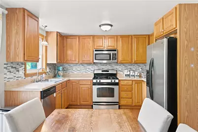 1100 Raven Dr, Scott Township, PA 15243 - Photo 9