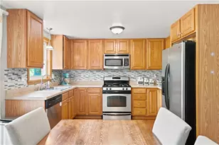 1100 Raven Dr, Scott Township, PA 15243 - Photo 9