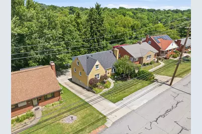 1100 Raven Dr, Scott Township, PA 15243 - Photo 3