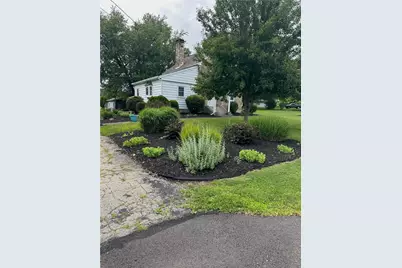423 Penncraft 04 Cir, Luzerne Township, PA 15433 - Photo 3