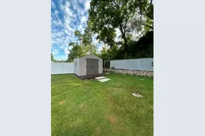 320 Glencoe Dr, West Mifflin, PA 15122 - Photo 5