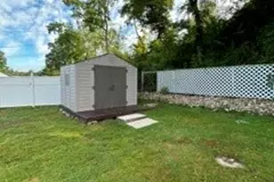 320 Glencoe Dr, West Mifflin, PA 15122 - Photo 5
