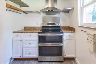 1156 Cox Pl, Pittsburgh, PA 15207 - Photo 9