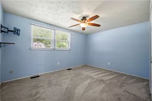 365 Fruitwood Dr, Bethel Park, PA 15102 - Photo 15