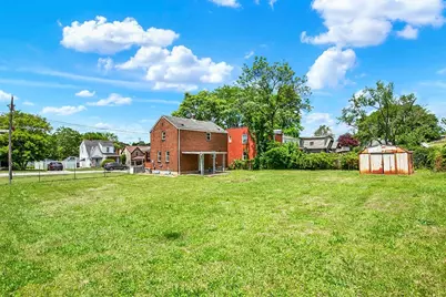 6821 Buchanan Ave, West Mifflin, PA 15122 - Photo 19