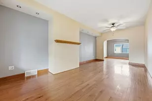 4218 Winterburn Ave, Pittsburgh, PA 15207 - Photo 9