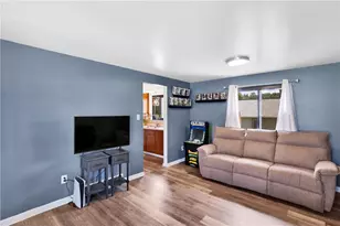 16 Midway Dr, Kennedy Township, PA 15136 - Photo 7