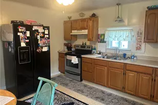 228 Union St, Dunbar Township, PA 15430 - Photo 9