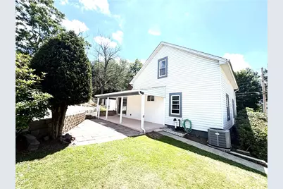 437 Liberty St, Harmony Boro, PA 16037 - Photo 13