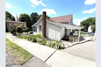 437 Liberty St, Harmony Boro, PA 16037 - Photo 7
