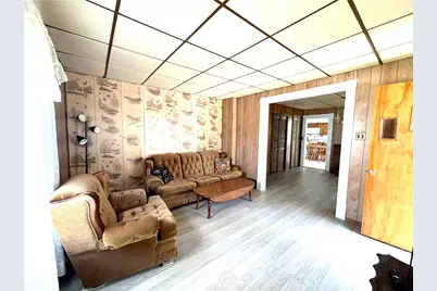 437 Liberty St, Harmony Boro, PA 16037 - Photo 25