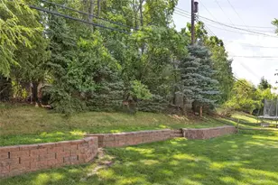 235 Ryan Dr, Scott Township, PA 15220 - Photo 9