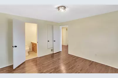 235 Ryan Dr, Scott Township, PA 15220 - Photo 33