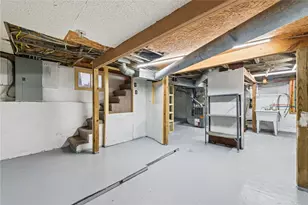 109 Jefferson St, Midway, PA 15060 - Photo 31