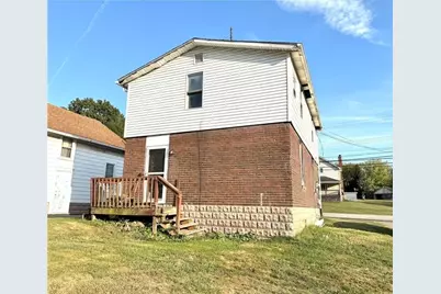 1761 Eastbrook Rd, Hickory Township, PA 16101 - Photo 9