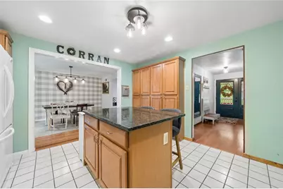 4067 Briarwood Dr, Jeannette, PA 15644 - Photo 3