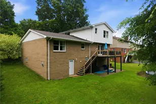 4067 Briarwood Dr, Jeannette, PA 15644 - Photo 33