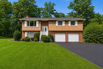 135 Carol Drive, Saxonburg Boro, PA 16056 - Photo 1