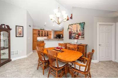 1031 Silver Oak Dr, Connoquenessing Township, PA 16053 - Photo 9