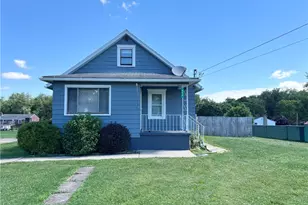 864 8th St, West Leechburg, PA 15656 - Photo 1