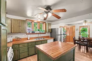 213 Morrison Ave, Perry Township, PA 16117 - Photo 9