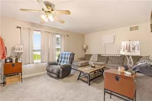 6096 Lincoln Hwy, Shade Township, PA 15563 - Photo 11