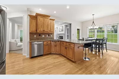 7063 Bennington Woods Dr, Pittsburgh, PA 15237 - Photo 17