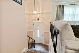 204 Manor Dr, Pittsburgh, PA 15236 - Photo 17