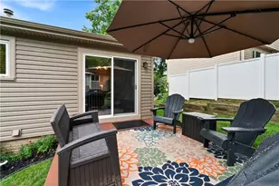 204 Manor Dr, Pittsburgh, PA 15236 - Photo 23