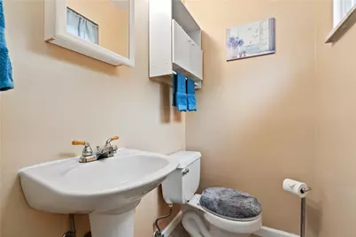 204 Manor Dr, Pittsburgh, PA 15236 - Photo 17
