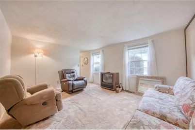 464 Tivoli Rd, Pittsburgh, PA 15239 - Photo 5