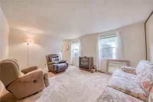 464 Tivoli Rd, Pittsburgh, PA 15239 - Photo 5