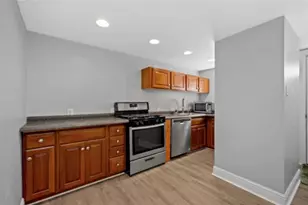 2703 Oakley Wy, Pittsburgh, PA 15203 - Photo 3