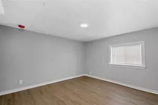 2703 Oakley Wy, Pittsburgh, PA 15203 - Photo 11
