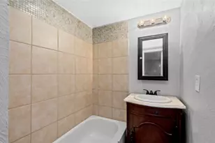 2703 Oakley Wy, Pittsburgh, PA 15203 - Photo 5