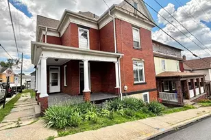 18 Observatory St, Manor, PA 15665 - Photo 1