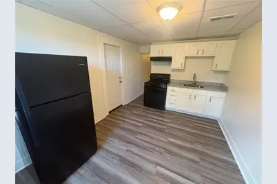 421 Ohio Ave #3, Clairton, PA 15025 - Photo 3
